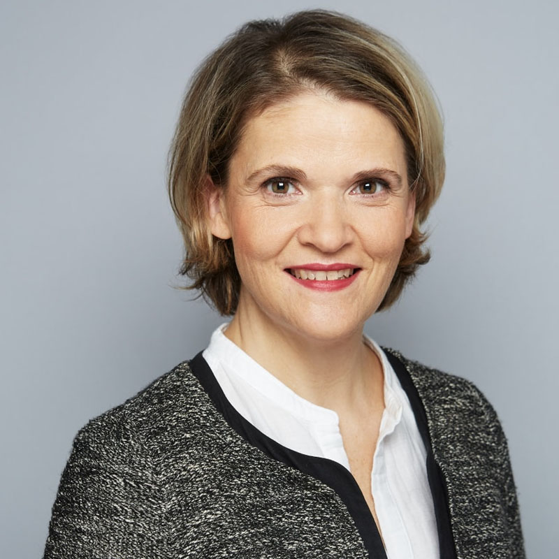 Émilie Capron, Lacourte Raquin Tatar